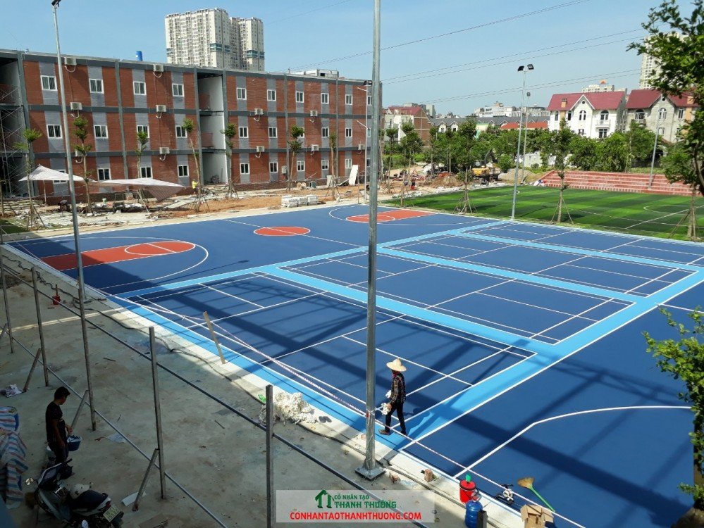 Thi công sân bóng rổ, bóng chuyền.