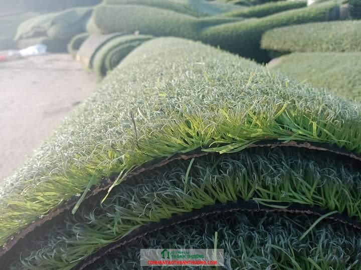 Thanh lý cỏ nhân tạo sân bóng, sân vườn giá rẻ!!!