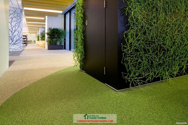 Cỏ nhân tạo trang trí văn phòng