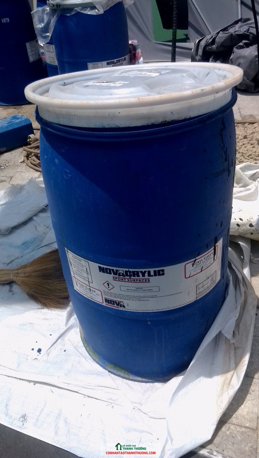  Sơn Nova nhập Mỹ, Sơn sân thể thao