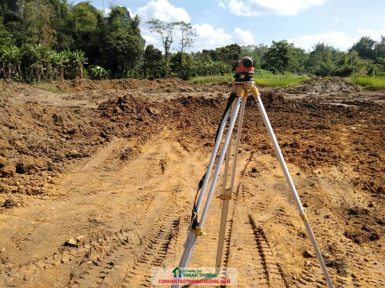 Thi công sân bóng đá cỏ nhân tạo