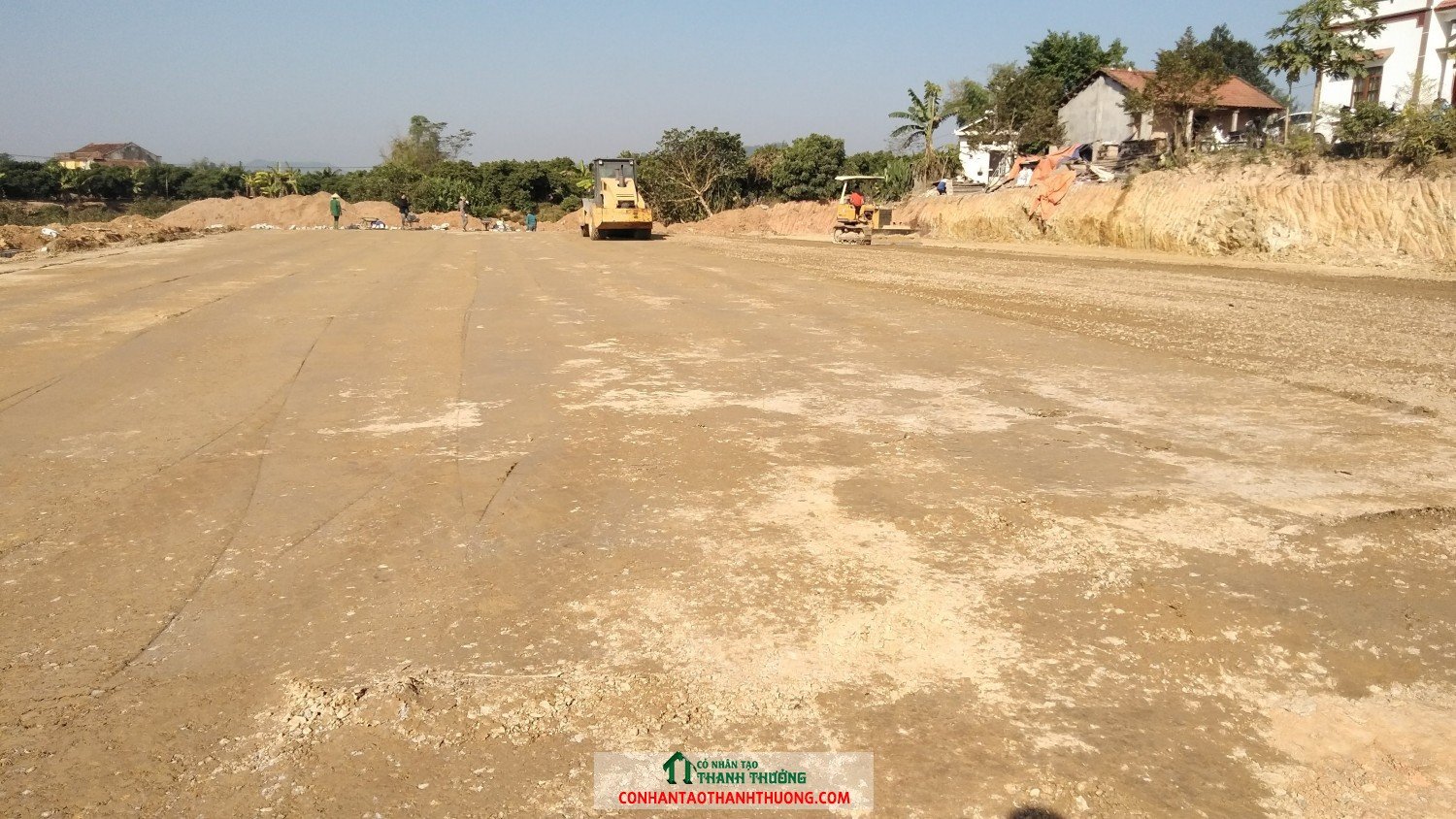 Thi công sân bóng đá cỏ nhân tạo